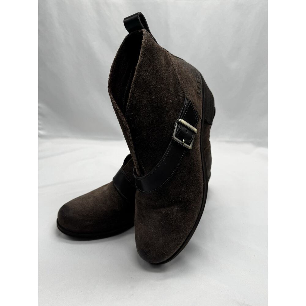 Ugg Wright Belted Shearling Lined Boot Brown Sued… - image 1